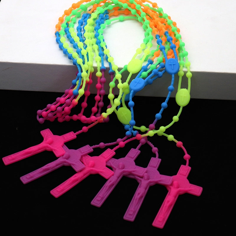 Casual Retro Glow-in-the-Dark Plastic Bead Pendant Necklace