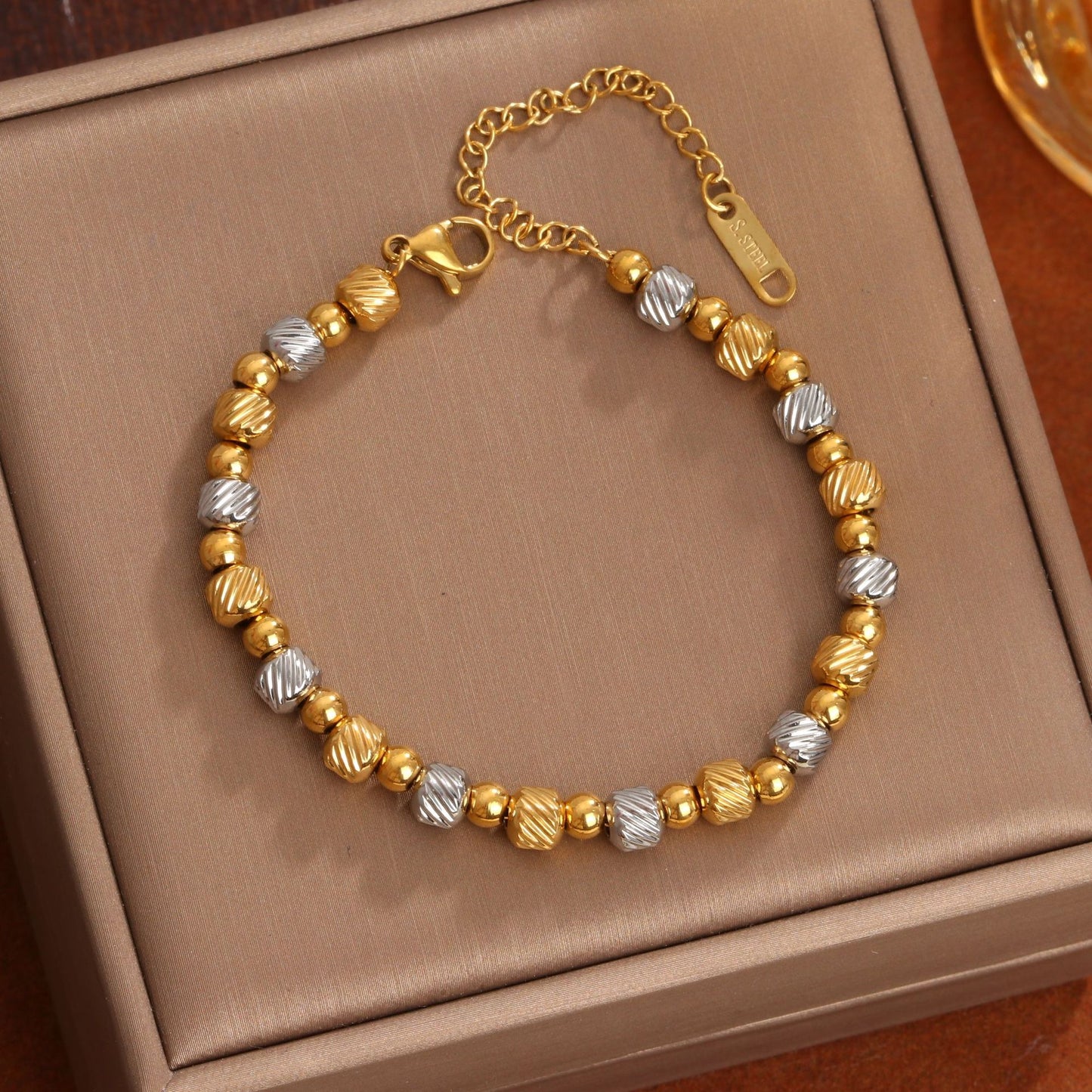 18K Gold Plated Titanium Steel Round Beaded Bracelet with Gold and Silver Color-Blocked Design