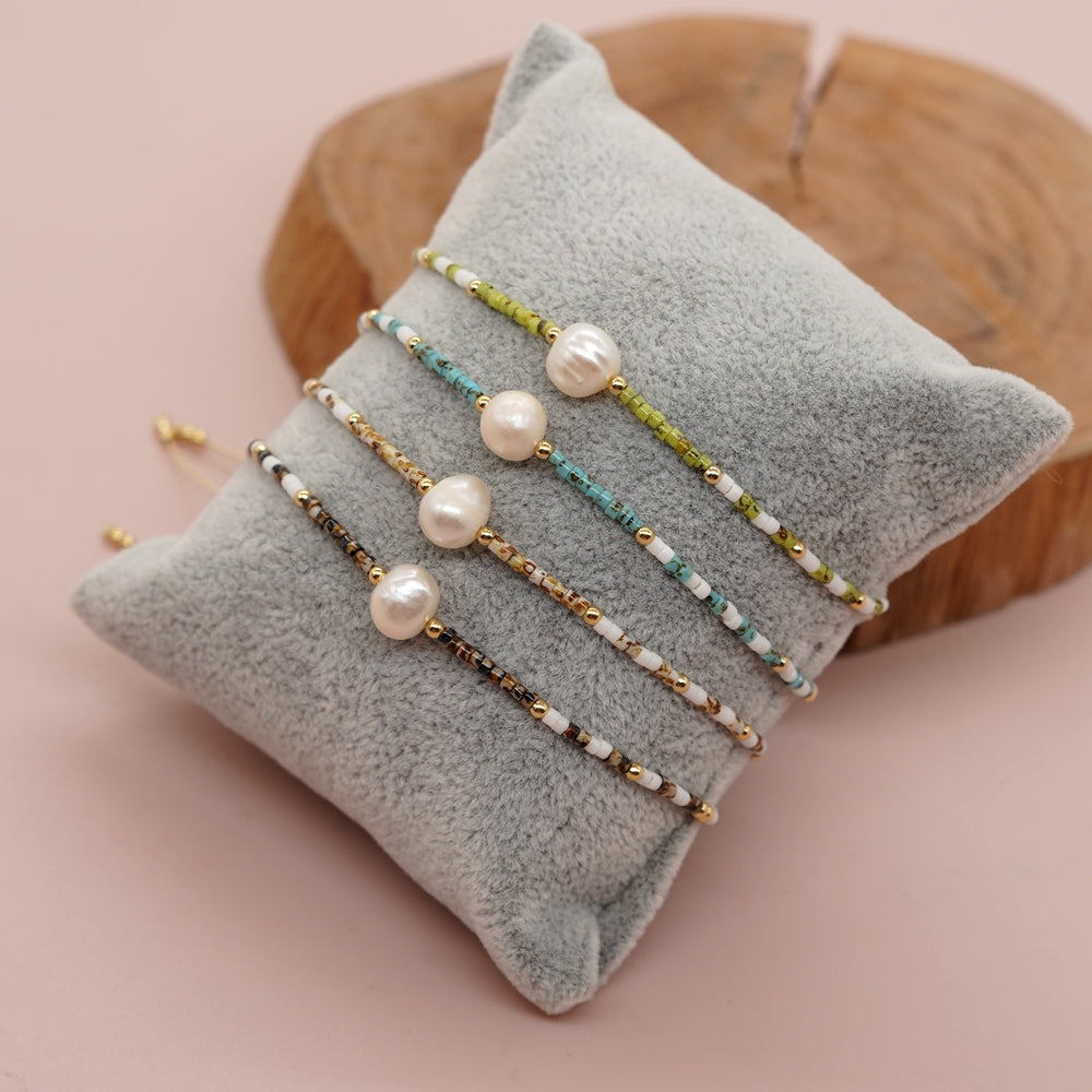 Casual Bohemian Freshwater Pearl Bracelet with Rice Bead Jewelry for Women