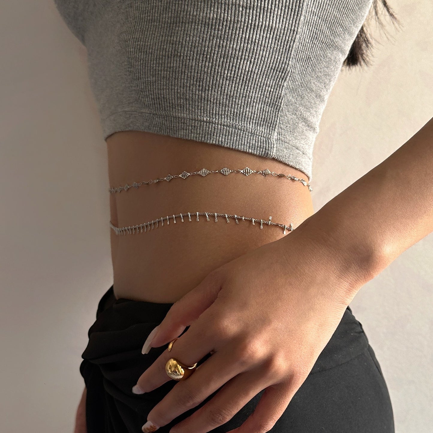 Classic Titanium Steel Plated Women's Chain Belt with Vintage Tassel Design