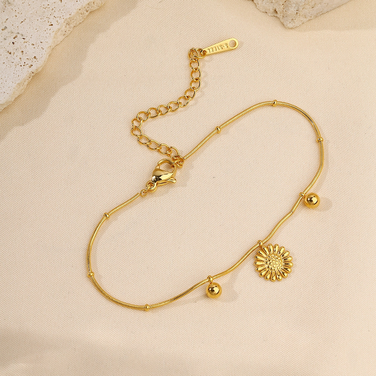 Cute Sunflower 18k Gold Stainless Steel Bracelet