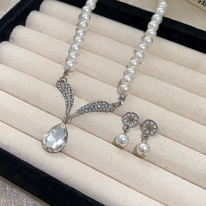 Elegant Geometric Pearl Rhinestone Necklace and Earrings Set