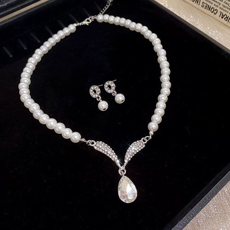 Elegant Geometric Pearl Rhinestone Necklace and Earrings Set