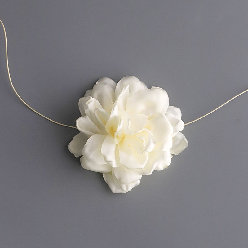 Elegant Floral Camellia Statement Choker Necklace for Women