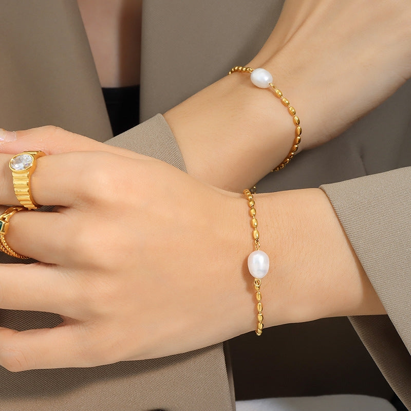 Elegant Geometric 18K Gold Plated Freshwater Pearl and Rice Bead Metal Chain Bracelet