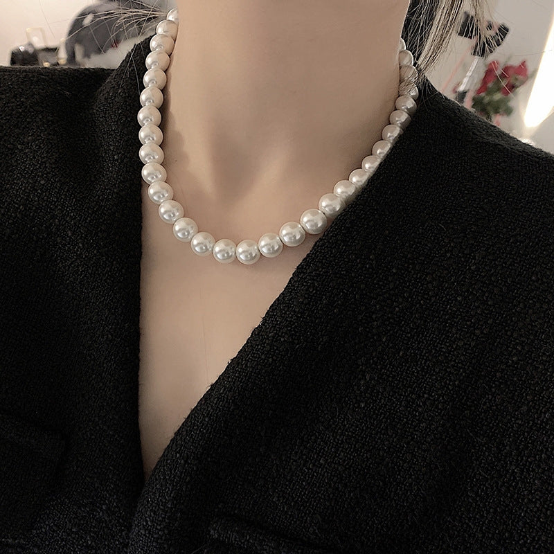 Elegant Geometric Pearl Beaded Vintage-Inspired Women's Necklace