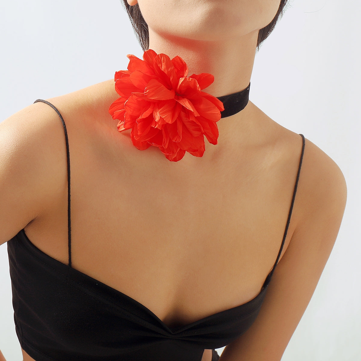 Elegant Retro Floral Velvet Rose Choker Necklace for Women