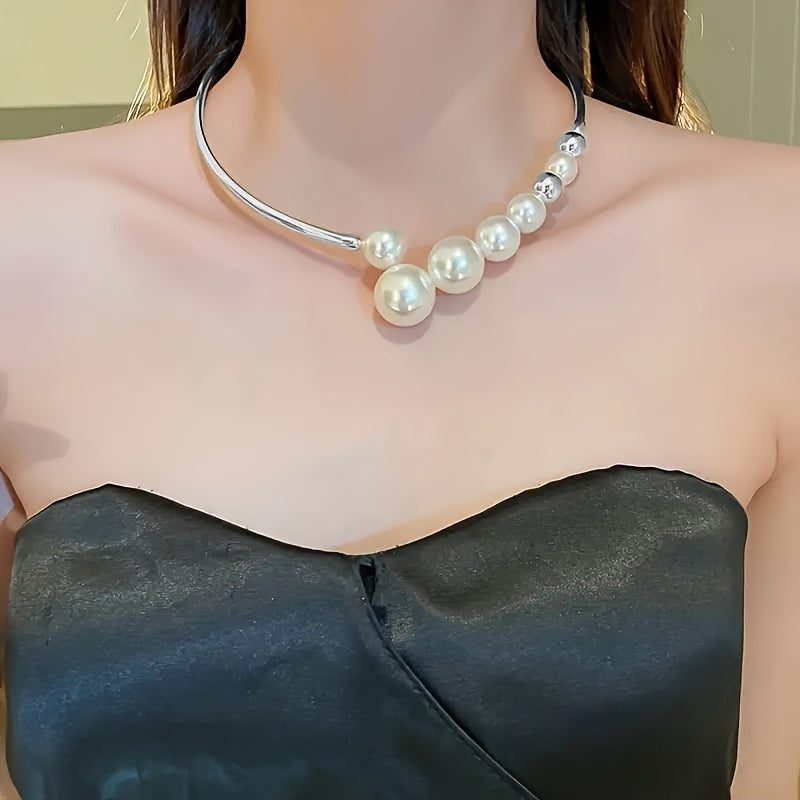 Elegant Geometric Acrylic Iron Choker Necklace with Faux Pearl Accents