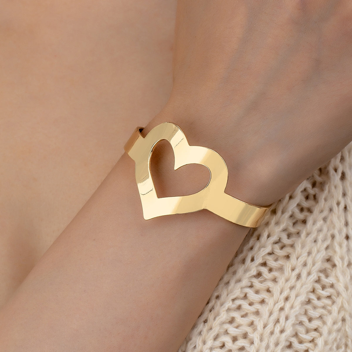 Elegant Simple Style Heart Shape Iron Wholesale Bangle