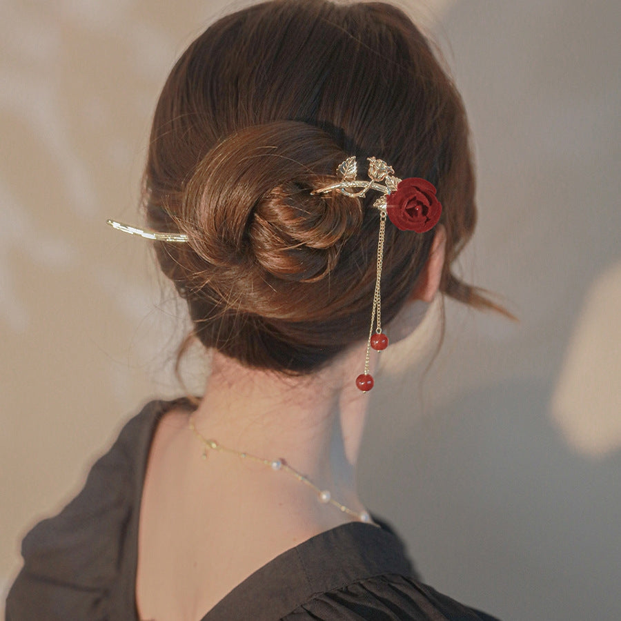 Elegant Tassel Flower Hairpin with Plum Blossom Design, Retro Metal Hair Accessory for Women