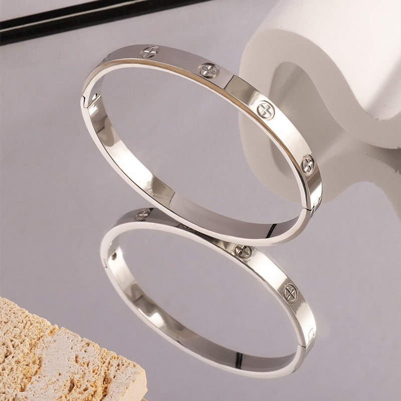 Elegant 18K Gold Plated Stainless Steel Bangle and Titanium Steel Diamond Bracelet Set