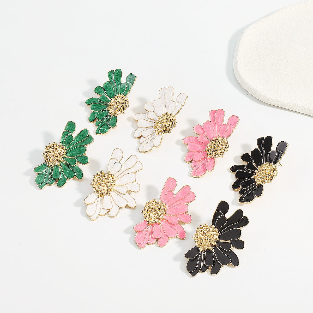 Elegant Vintage Flower Enamel Alloy Stud Earrings for Women