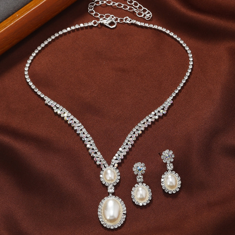 Elegant Bridal Jewelry Set with Flower Alloy Inlay and Rhinestone Necklace and Earrings