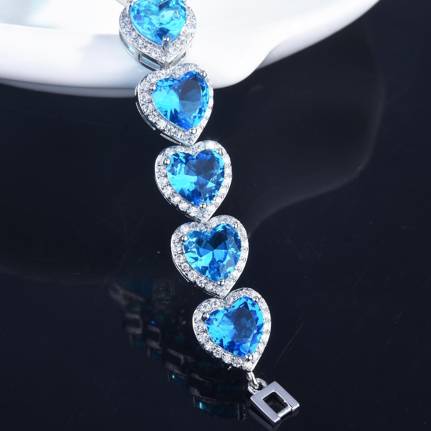 European Luxury Heart-shaped Blue Gemstone Bracelet