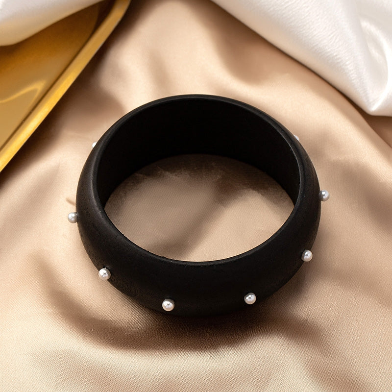 Exaggerated Punk Resin Bangle with Pearl Accents - European American Style Women's Bracelet