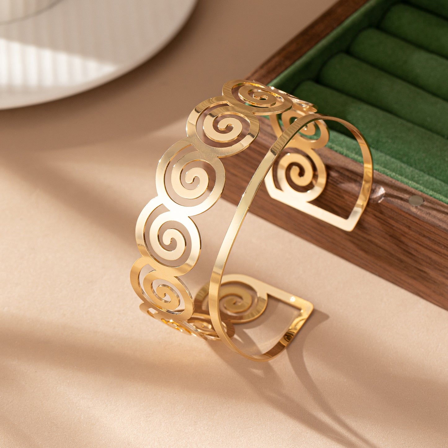 Exaggerated Geometric Alloy Open Cuff Arm Bracelet