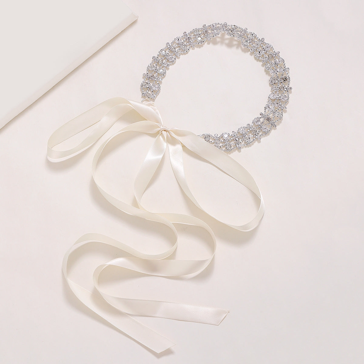 Fairy Style Solid Color Alloy Plated Women's Belt with Rhinestone Embellishment
