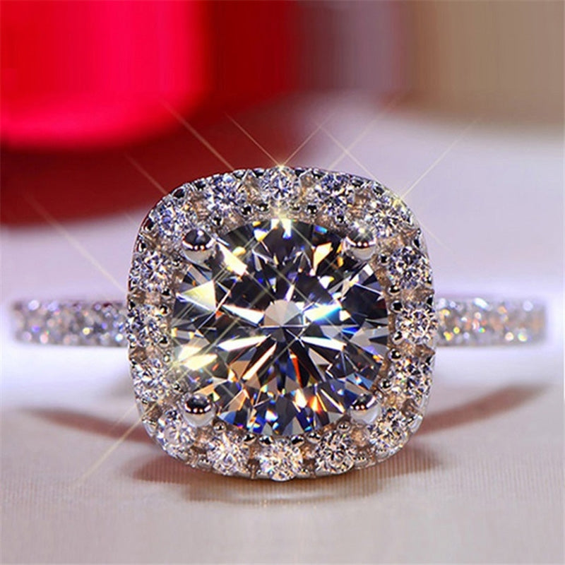 Elegant 18K White Gold Plated Cubic Zirconia Engagement Ring