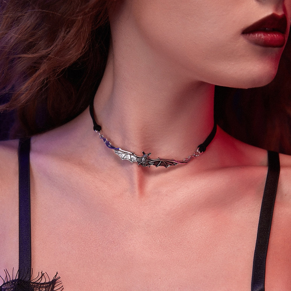 Fashion Halloween Bat Pendant Choker Necklace for Women