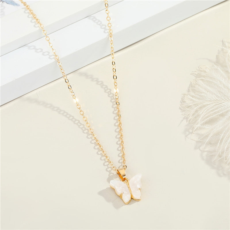 Fashion Resin Butterfly Pendant Necklace for Women