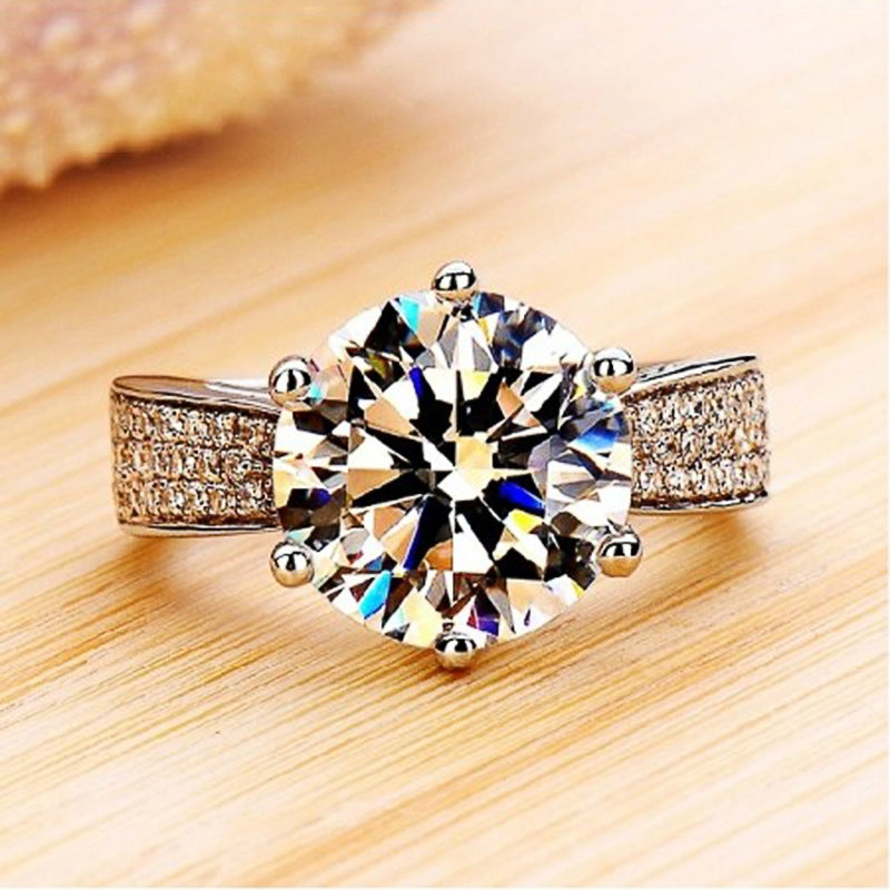 Fashion Classic Six-Prong Platinum-Plated Zircon Ring