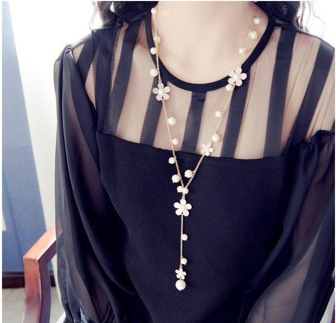 Elegant Floral Pearl Pendant Long Necklace