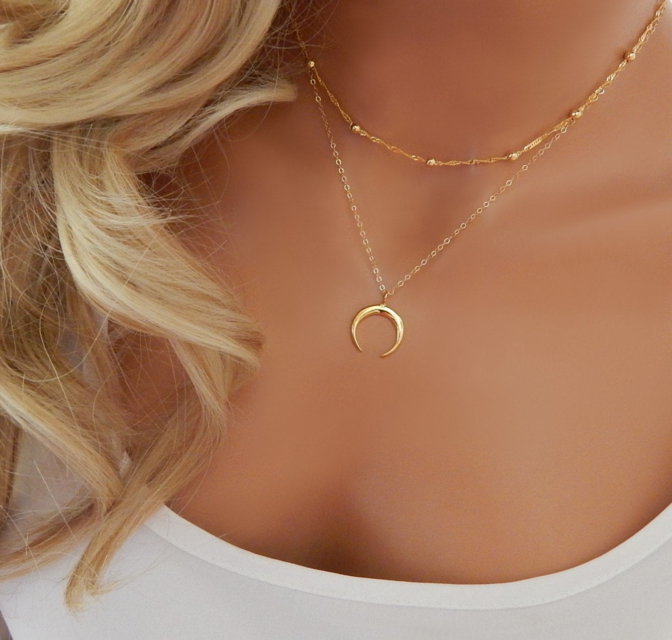 Geometric Crescent Alloy Pendant Necklace for Women