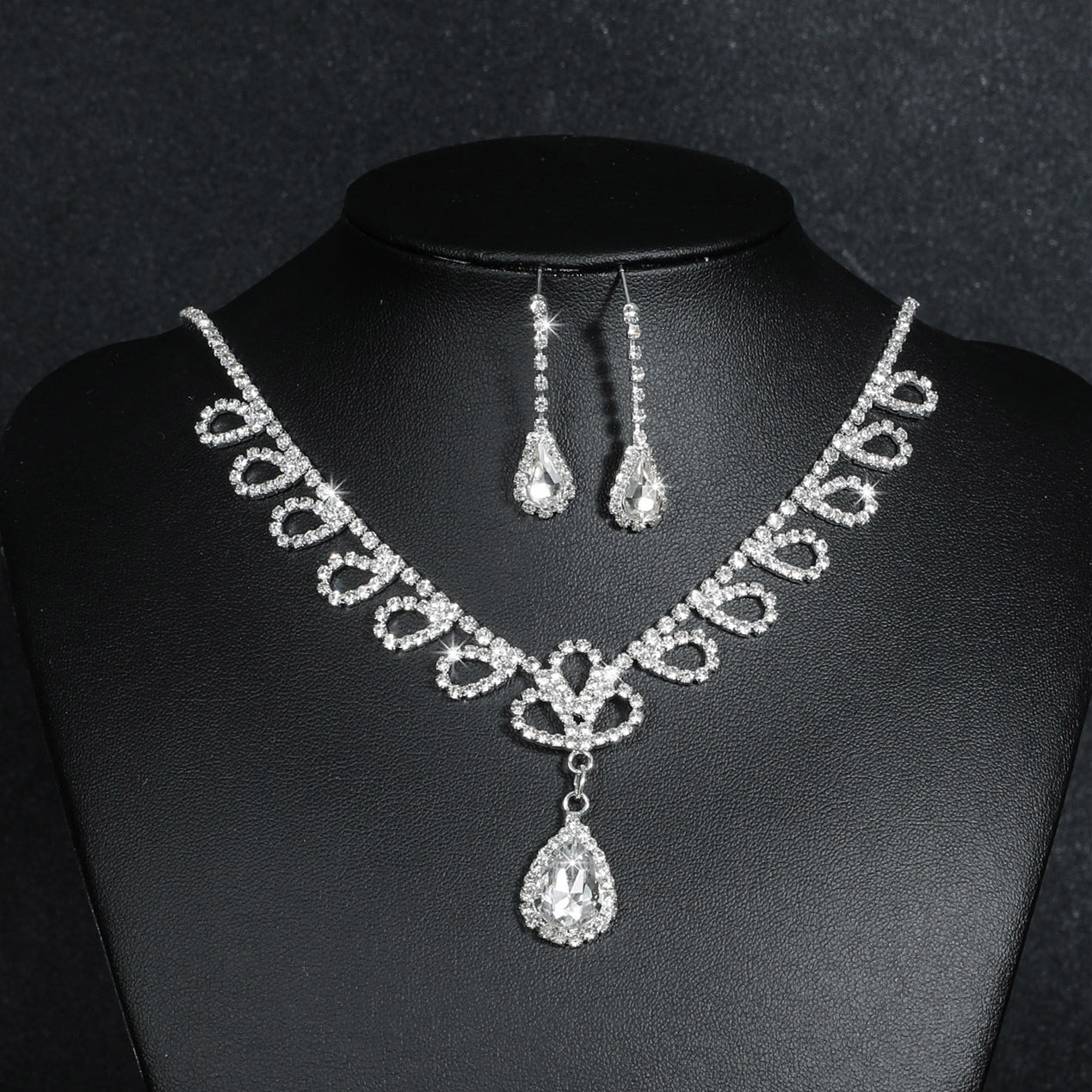 Elegant Crystal Rhinestone Necklace and Earring Set