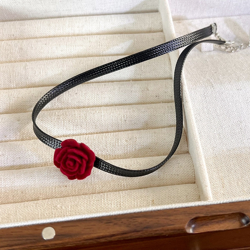 Glam Lady Burgundy Rose PU Leather Resin Women's Choker Necklace