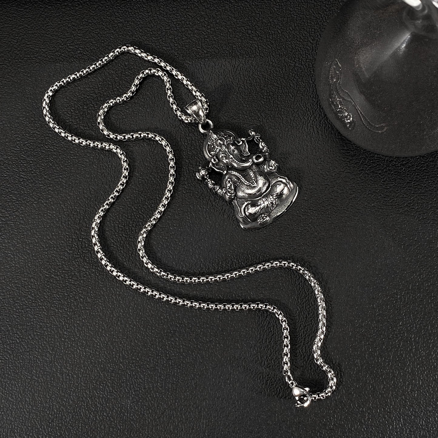 Hip-Hop Vintage Elephant Stainless Steel Men's Pendant Necklace