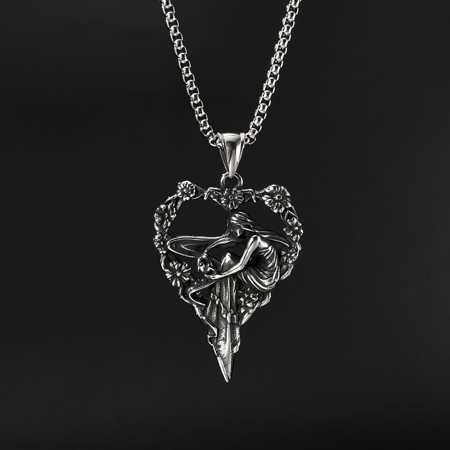Hip-Hop Vintage Human Heart Stainless Steel Pendant Necklace for Men