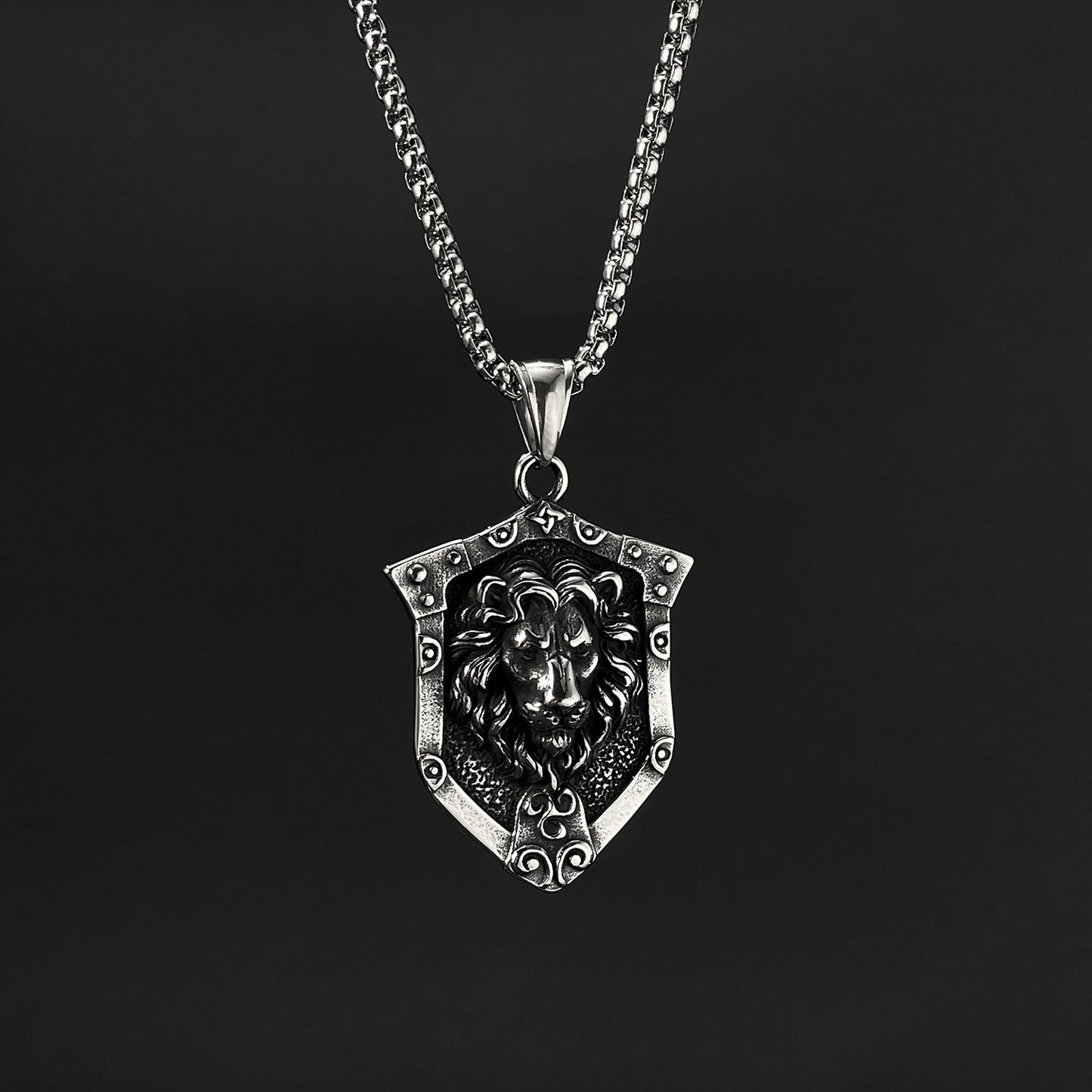 Hip-Hop Vintage Lion Shield Stainless Steel Men's Pendant Necklace