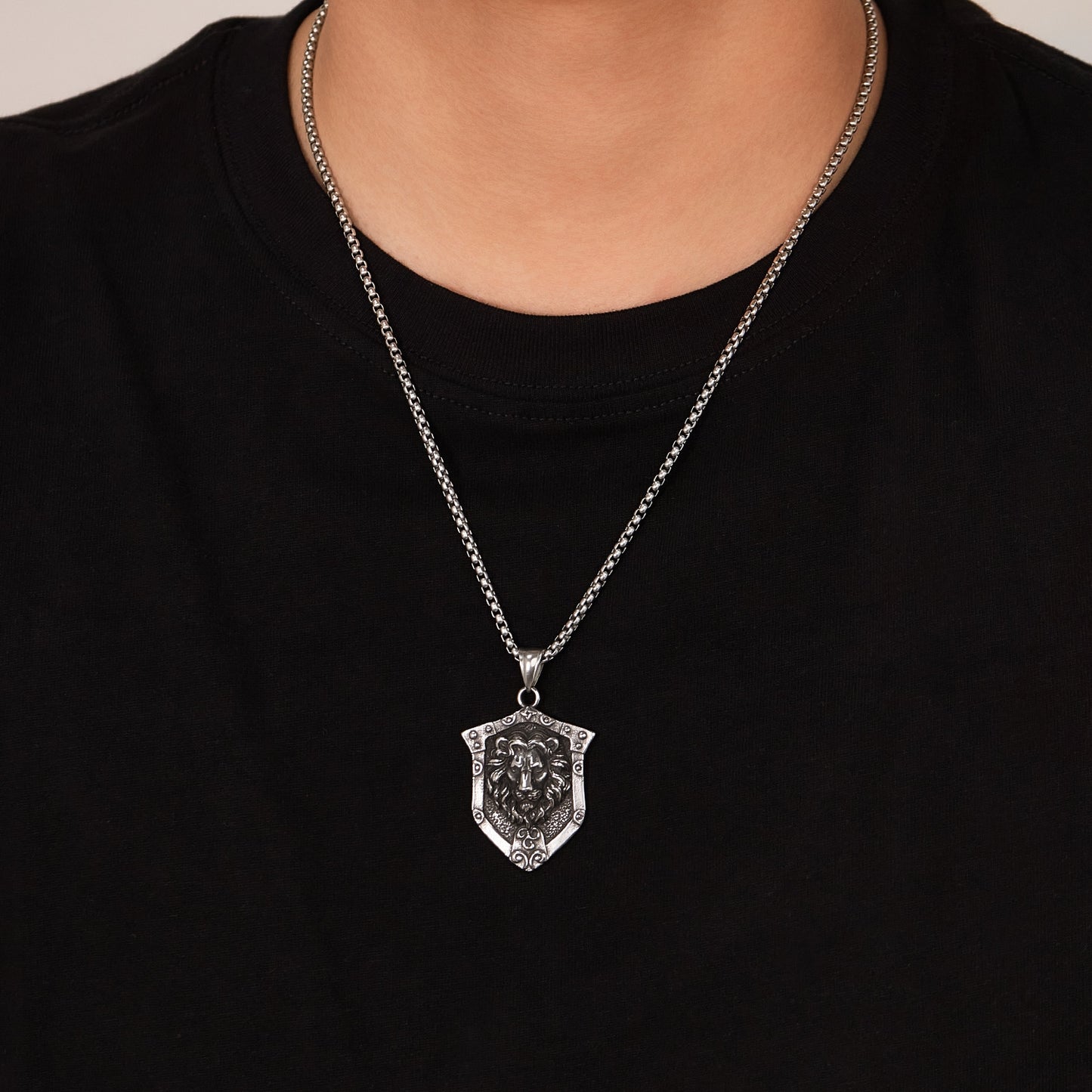 Hip-Hop Vintage Lion Shield Stainless Steel Men's Pendant Necklace