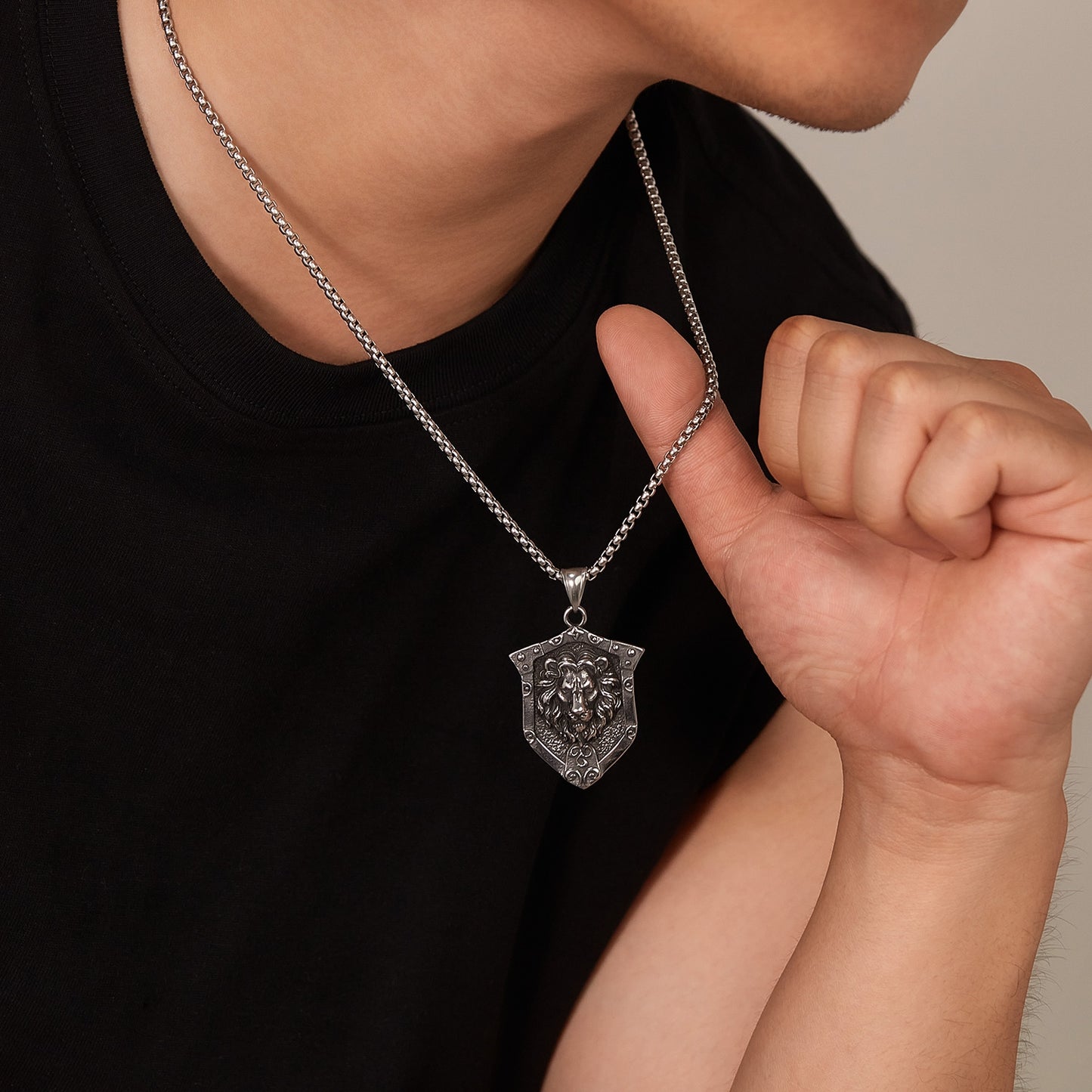 Hip-Hop Vintage Lion Shield Stainless Steel Men's Pendant Necklace