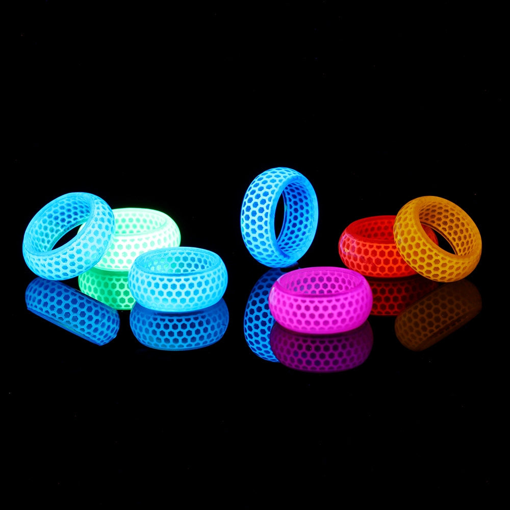 Hip-hop Retro Glow-in-the-Dark Honeycomb Resin Unisex Rings