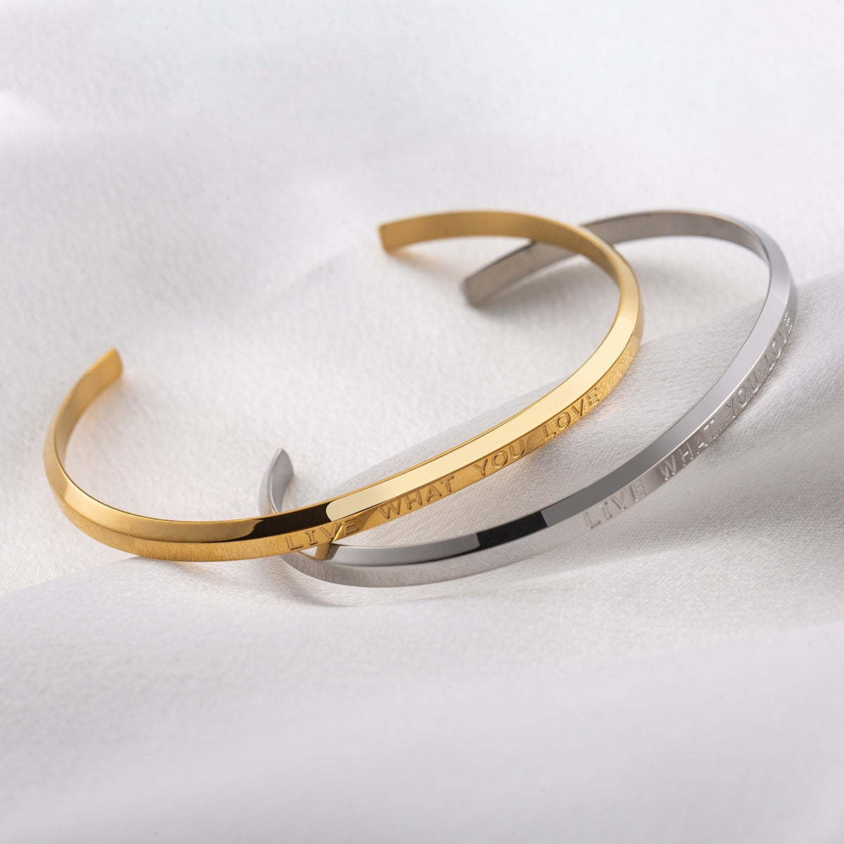 Elegant Geometric 18K Gold Plated Stainless Steel Open Bracelet