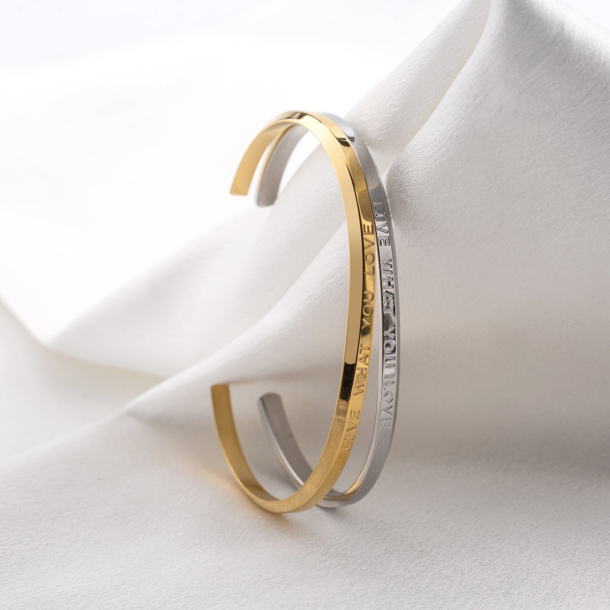 Elegant Geometric 18K Gold Plated Stainless Steel Open Bracelet