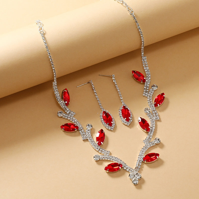 Luxurious Rhinestone Leaf Design Silver Plated Women's Earrings and Necklace Set