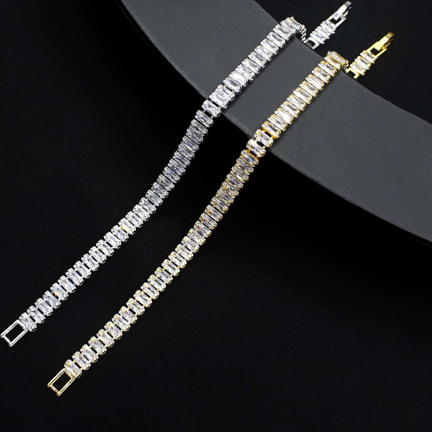 Luxurious Zircon Inlay Women's Jewelry Set - Necklace, Earrings, and Bracelet