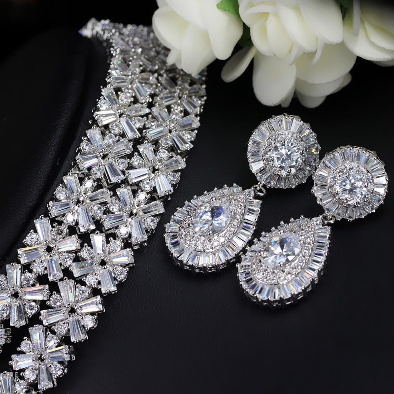 Luxurious Bridal Jewelry Set with Artificial Gemstones and AAA Zircon Necklace in White Gold and Rhodium Plating