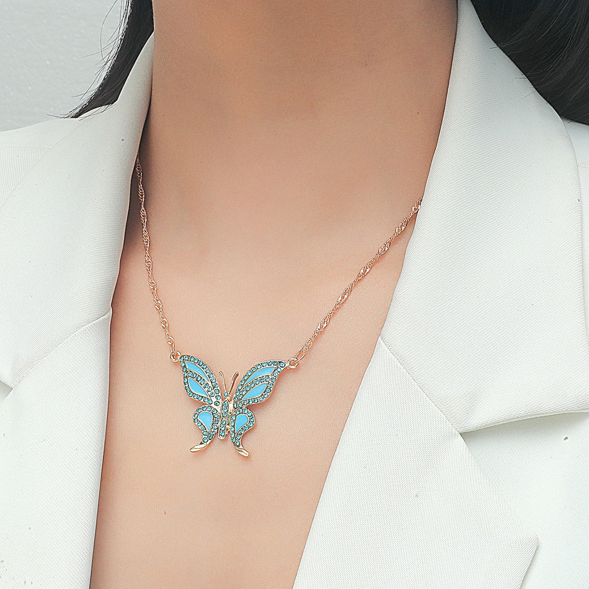 Rhinestone Butterfly Pendant Necklace - Fashion Statement Choker for Women