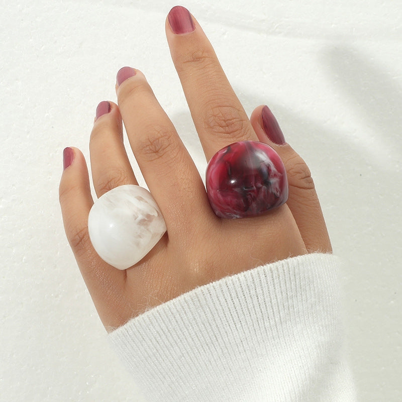 Vintage Style Acrylic Resin Ring Set - 2 Pieces