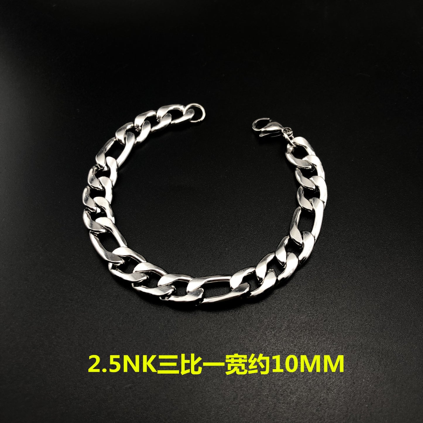 Hip-hop Stainless Steel Titanium Plated Bracelet for Men and Women