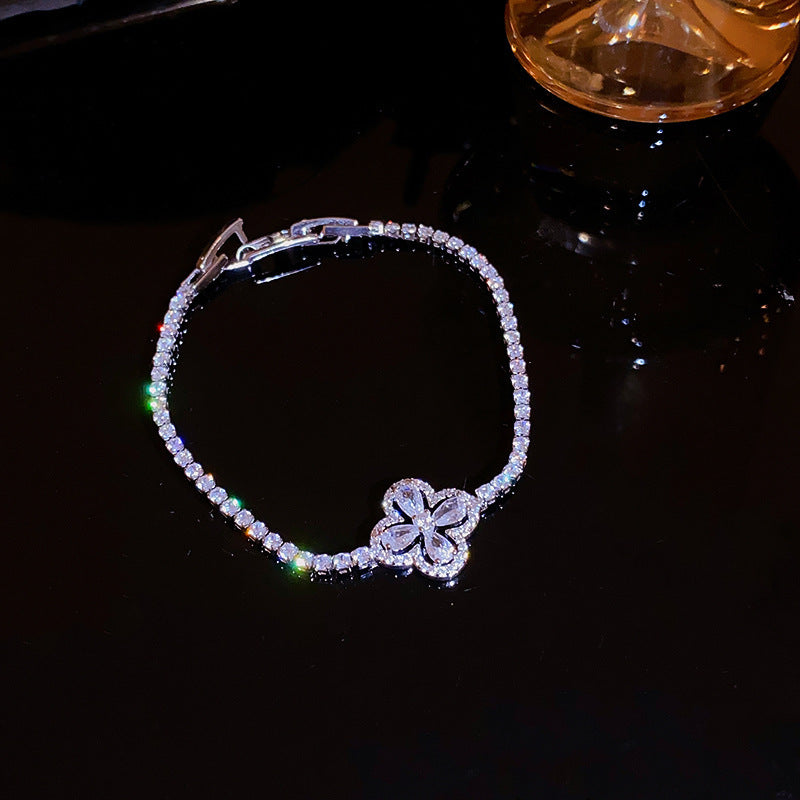 Sweet Heart & Leaf Zircon Geometric Bracelet Set for Women