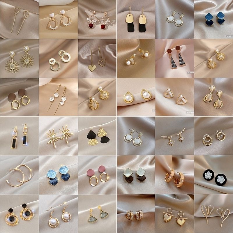 1 Pair Fashion Letter Square Heart Shape Imitation Pearl Alloy Inlay Artificial Gemstones Women'S Earrings