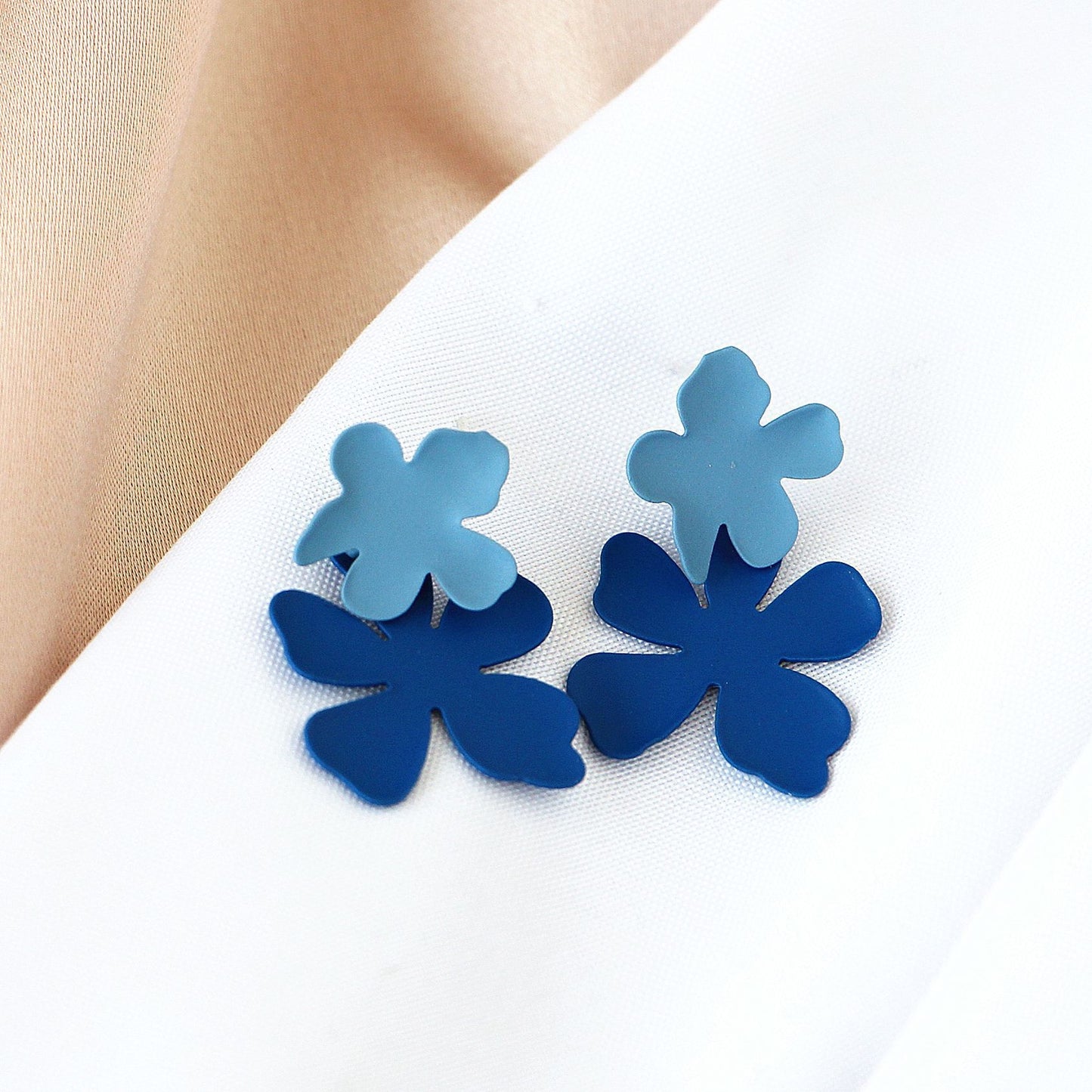 Klein Blue C Shape Alloy Stud Earrings - Niche Simple Design Korean Style for Women