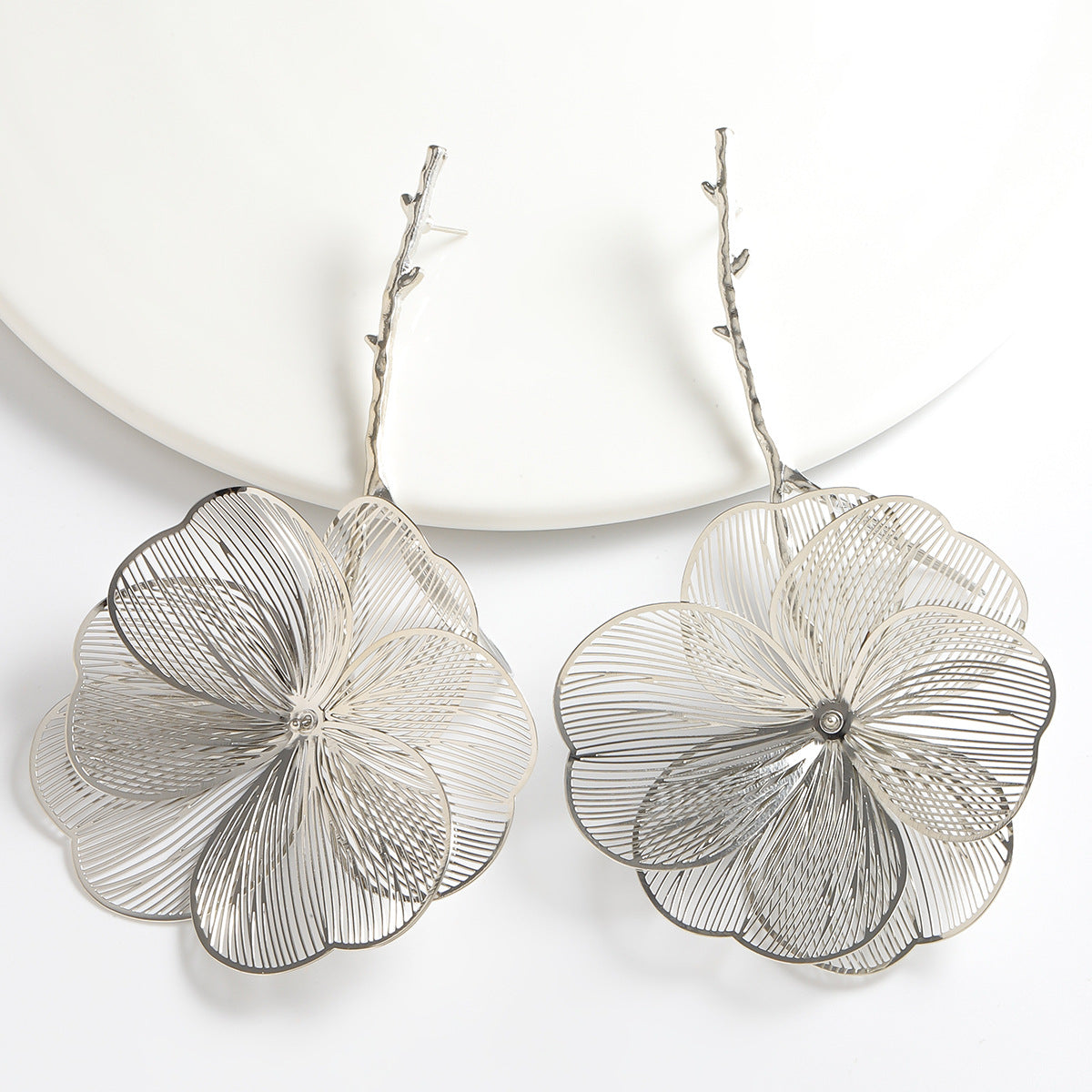 Classic Floral Iron Drop Earrings - Fashion Statement Jewelry for Women