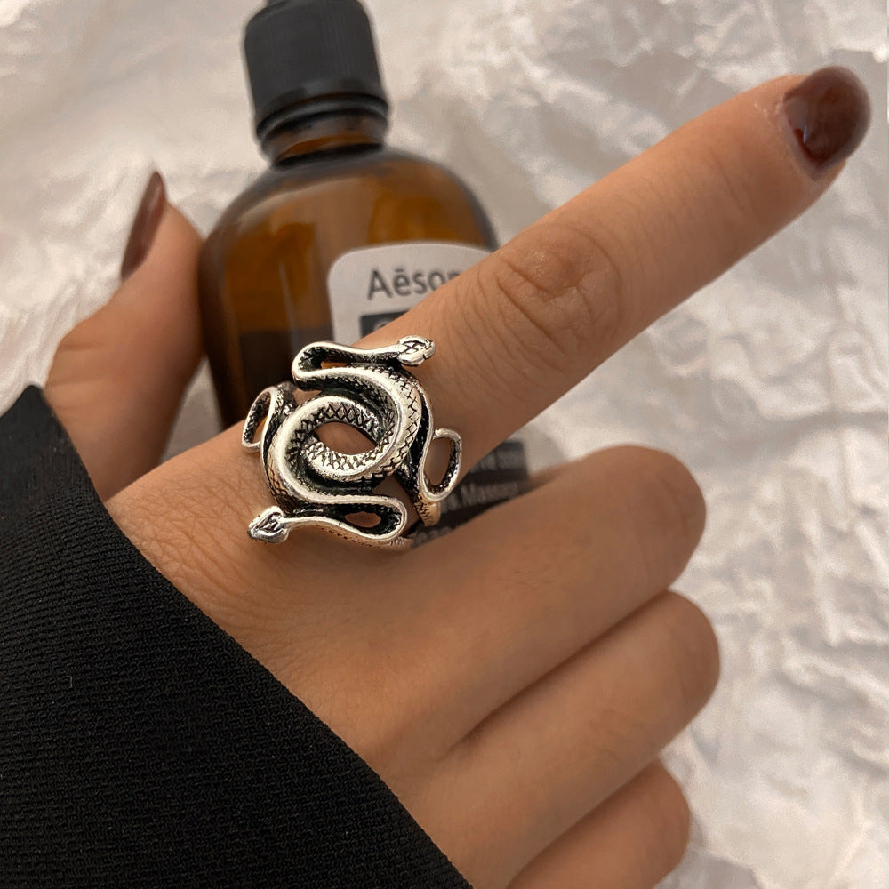 Retro Punk Snake Ring - Fashionable Serpent Design Ring