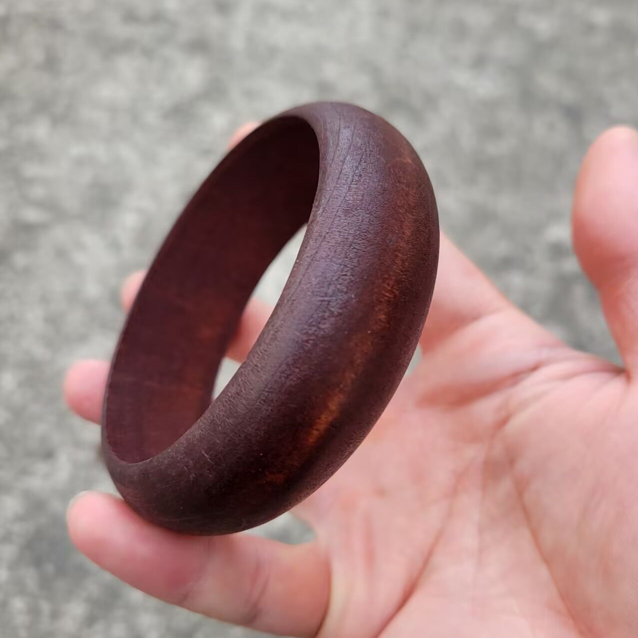 Commute Solid Color Square Wood Bangle - Vintage Style Women's Accessory