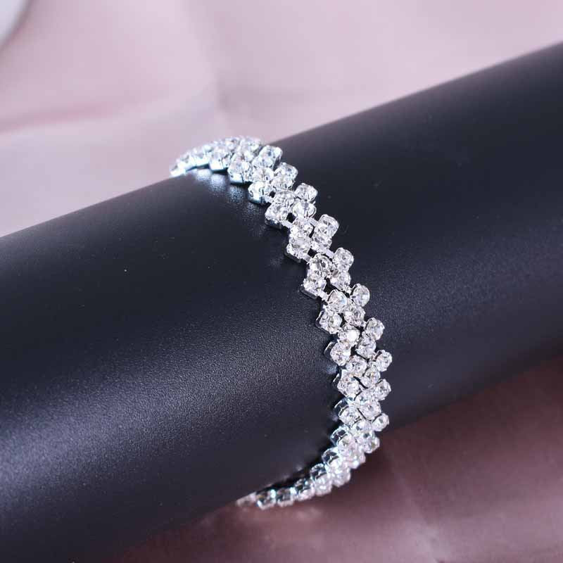 Simple Geometric Rhinestone Cross Anklet - Fashionable Women's Jewelry